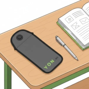 Учител обяснява правила на клас